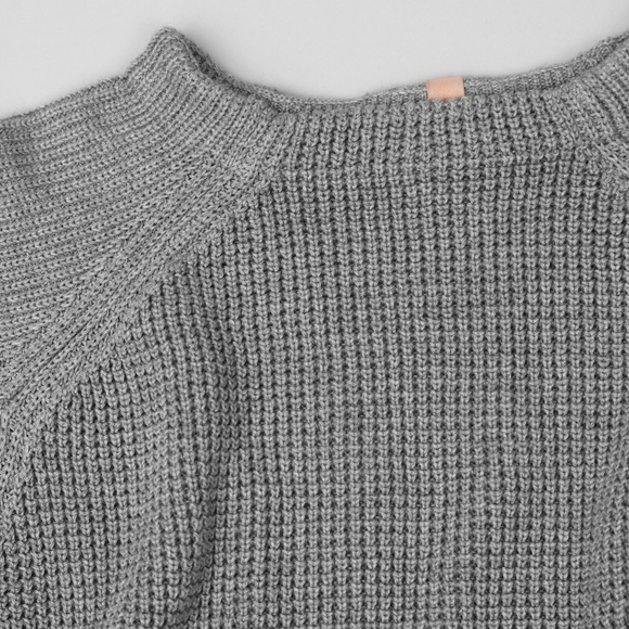 NWT LUNYA Grey Waffleknit Crop Sweater - Picture 3 of 8